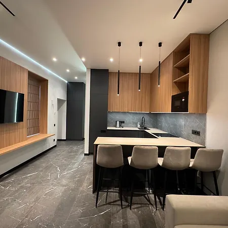 на площі ринок