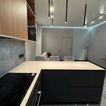 на площі ринок *