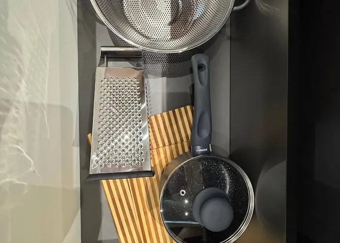 на площі ринок *