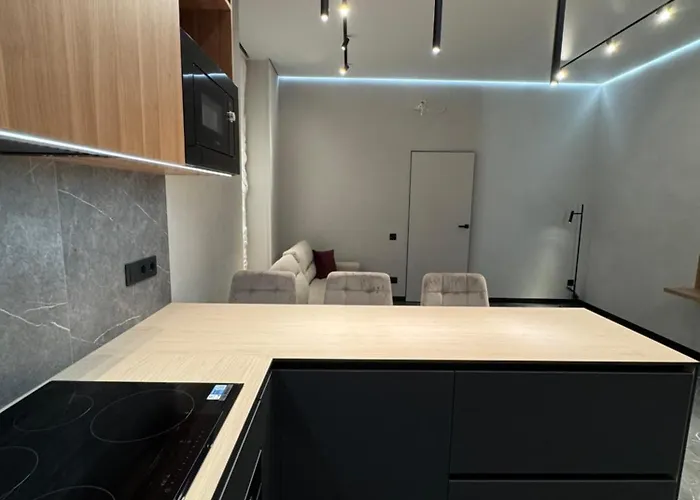 на площі ринок *